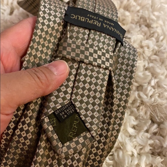 Preloved BANANA REPUBLIC mens necktie - Picture 5 of 5